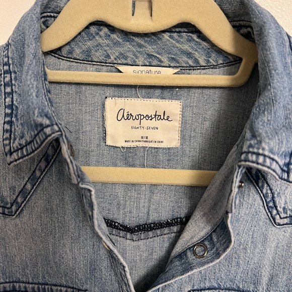 Aeropostale women’s denim shirt - Picture 4 of 6